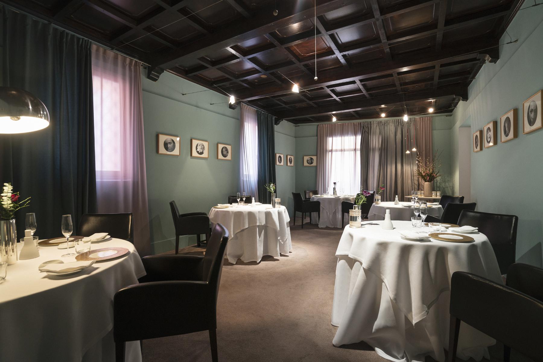 Dining at Italy's Best Michelin-Starred Restaurants from Milan to Rome