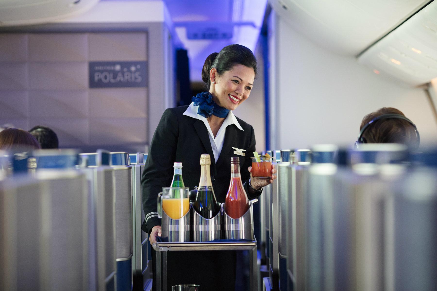 Review: United Polaris Business Class to Porto and Reykjavik