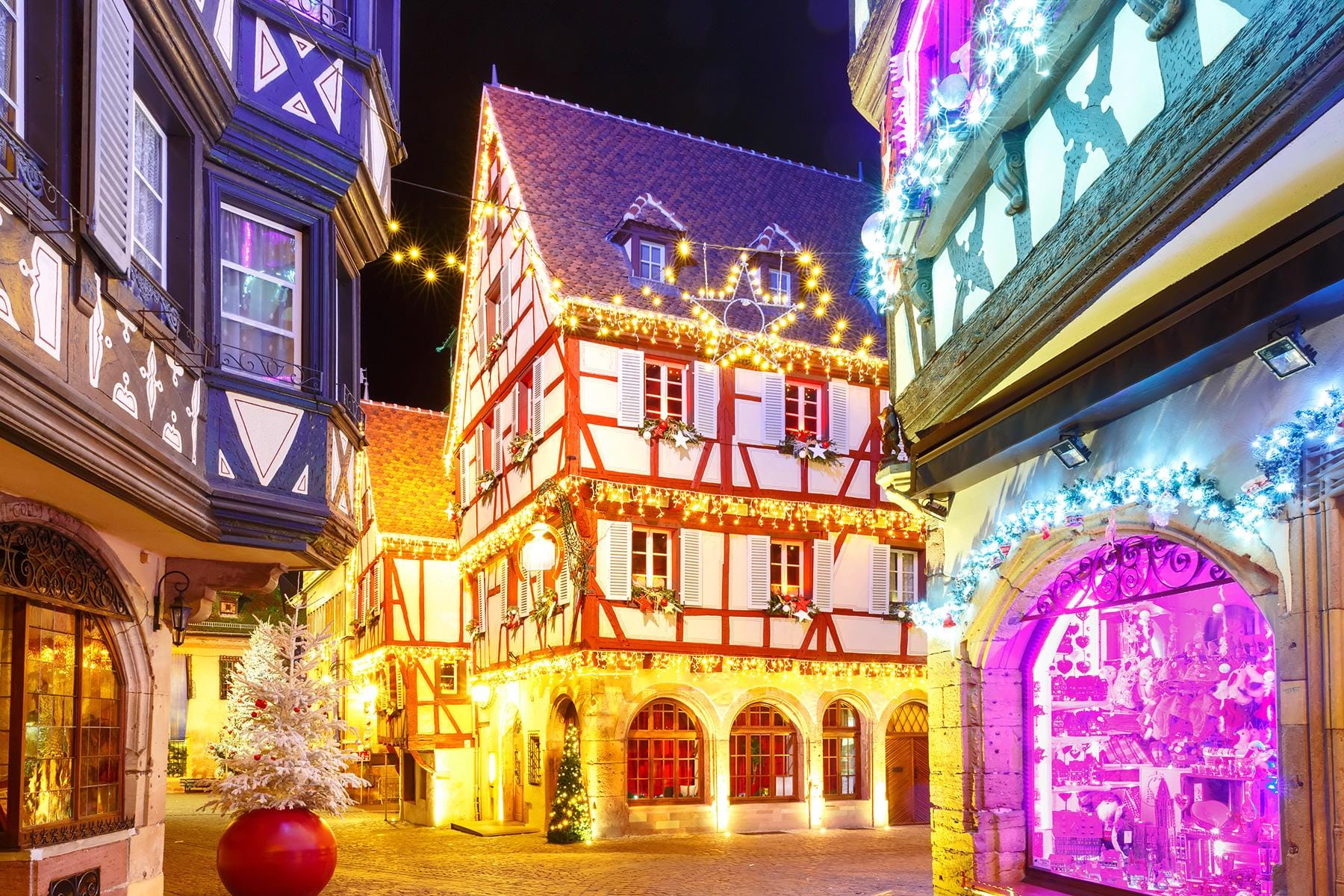 The Cutest and Most Festive Cities and Towns for Celebrating Christmas in  France