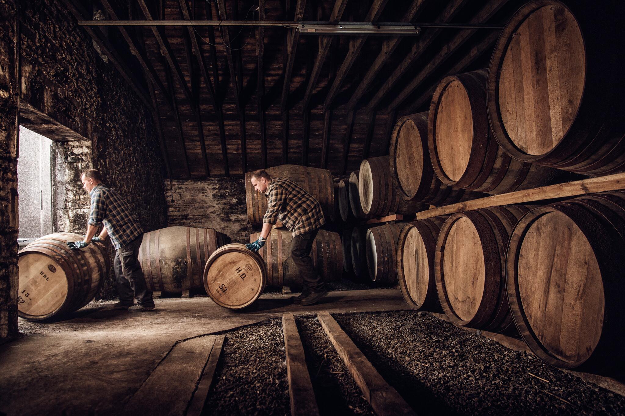 The 10 Best Whisky Distilleries in Scotland