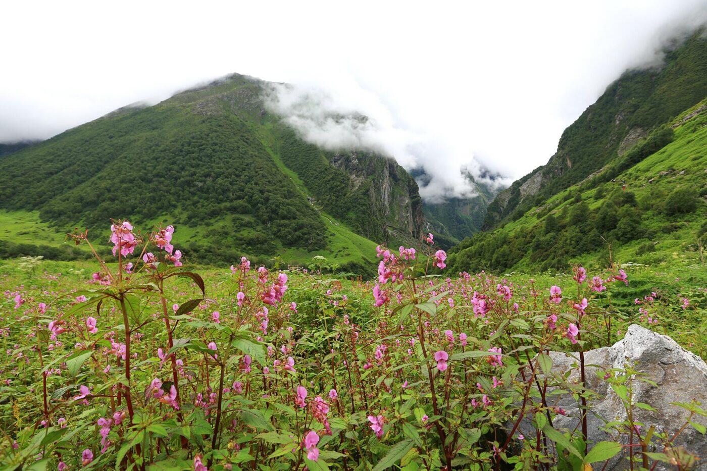 The Most Beautiful, Otherworldly Places Across the Himalayan Mountains