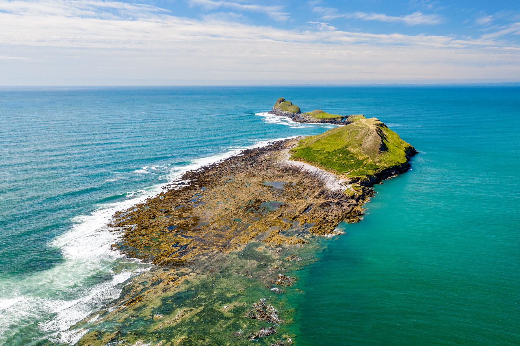15 Islands Around the World That You Can Walk to When the Tide Is Low
